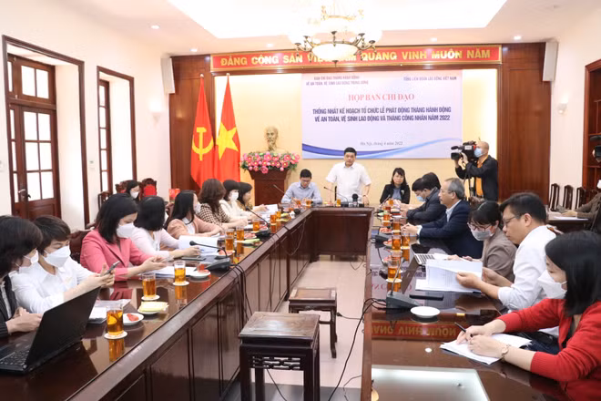 Ban Chỉ đạo Tháng hành động về an toàn, vệ sinh lao động Trung ương họp báo thông tin về Lễ phát động Tháng hành động quốc gia An toàn, vệ sinh lao động và Tháng Công nhân năm 2022. 