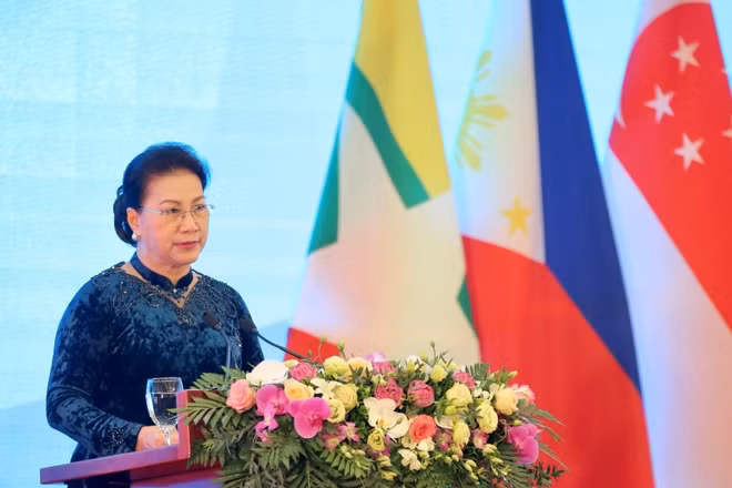 Chủ tịch AIPA 41 Nguyễn Thị Kim Ngân nhấn mạnh, việc tổ chức Đại hội đồng thể hiện nỗ lực của các nghị viện đồng hành cùng Chính phủ các nước ASEAN vượt qua khó khăn, đẩy lùi dịch bệnh. (Ảnh: Duy Linh)