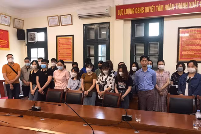 Các đối tượng liên quan đường dây “tín dụng đen” vừa bị triệt phá.