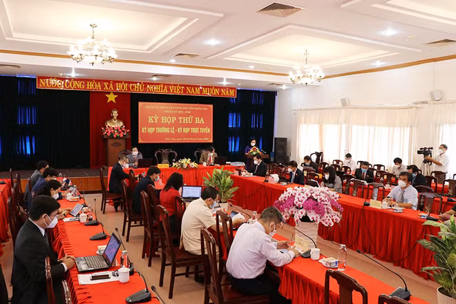 Toàn cảnh Kỳ họp lần thứ 3 Hội đồng nhân dân tỉnh Phú Yên Khóa 8.