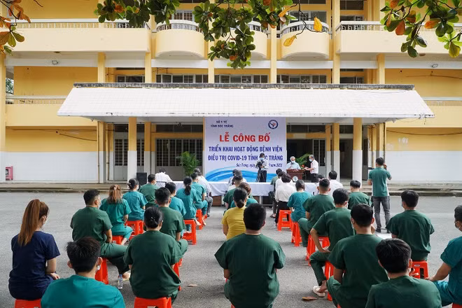 Lễ công bố triển khai hoạt động Bệnh viện điều trị bệnh Covid-19 tỉnh Sóc Trăng. 