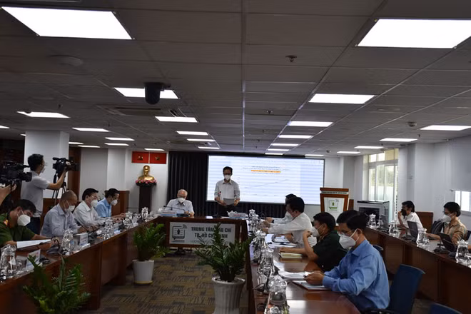 Toàn cảnh buổi họp báo.
