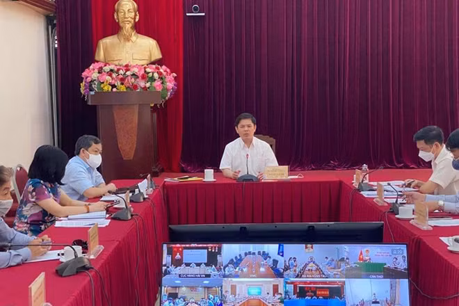 Bộ trưởng GTVT Nguyễn Văn Thể phát biểu tại cuộc họp.