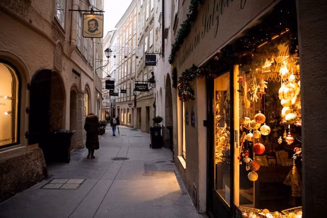 Trung tâm thành phố Salzburg, Áo, ngày 22/11. (Ảnh: Reuters)