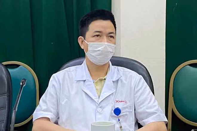 BS Đồng Phú Khiêm, Phó khoa Hồi sức tích cực, BV Bệnh Nhiệt đới Trung ương.