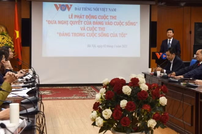 Lễ phát động hai cuộc thi. (Ảnh: HÀ LÊ)
