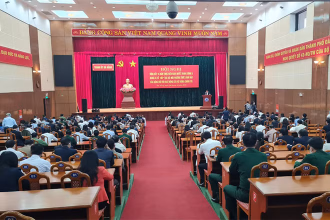 Hội nghị tổng kết 15 năm thực hiện Nghị quyết Trung ương 5 (khóa X) của Ban Thường vụ Thành ủy Đà Nẵng.