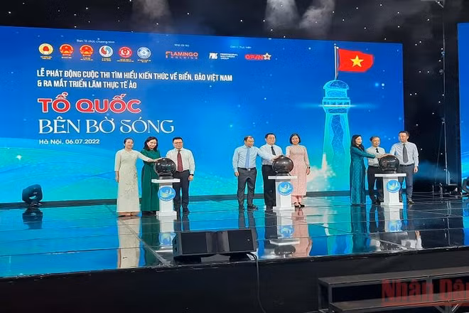 Các đại biểu tại buổi Lễ phát động Cuộc thi.