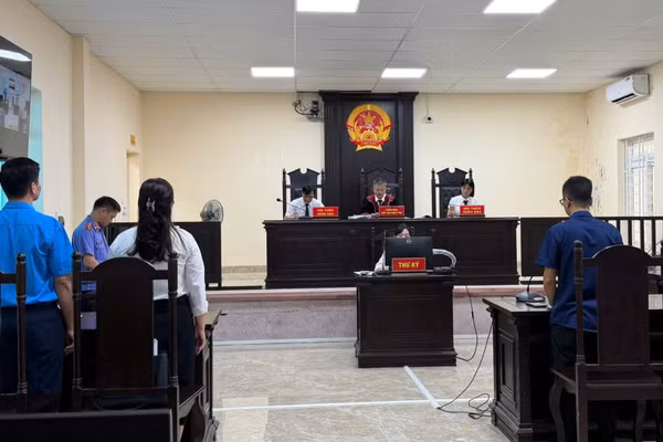 Quang cảnh phiên tòa khởi kiện vụ án dân sự công ích, theo đề nghị của Bảo hiểm xã hội cơ sở Ứng Hòa, Viện Kiểm sát nhân dân khu vực 12-Hà Nội, tháng 9/2026 (Ảnh: HSS)
