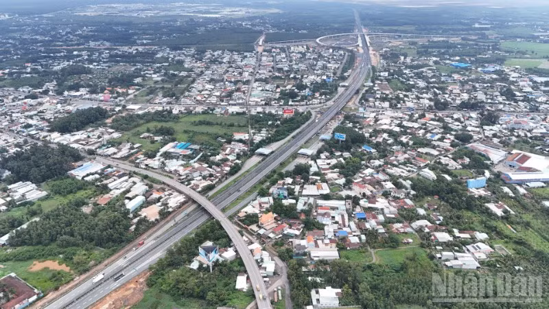 ndo_br_dji-20250927124048-0562-d-resize-6678.jpg