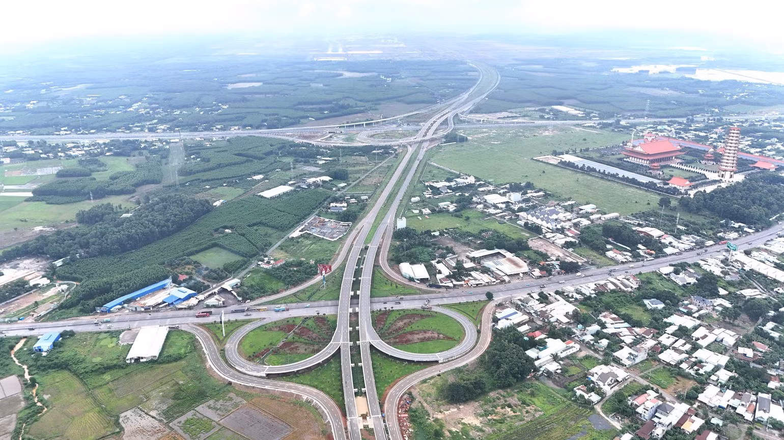 dji-20260729112011-0825-d-resize-296.jpg