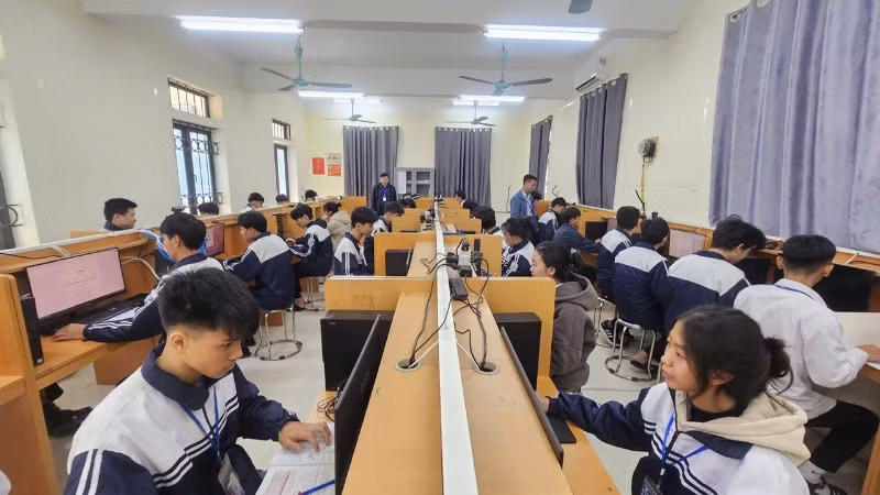 1jcsqavh5-47v9tv-7508.jpg