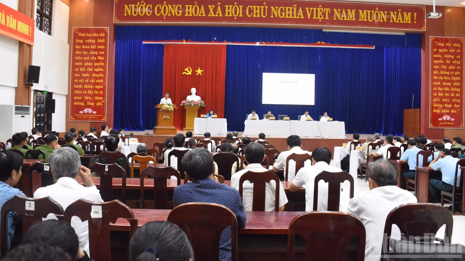 ndo_br_245-7554.jpg
