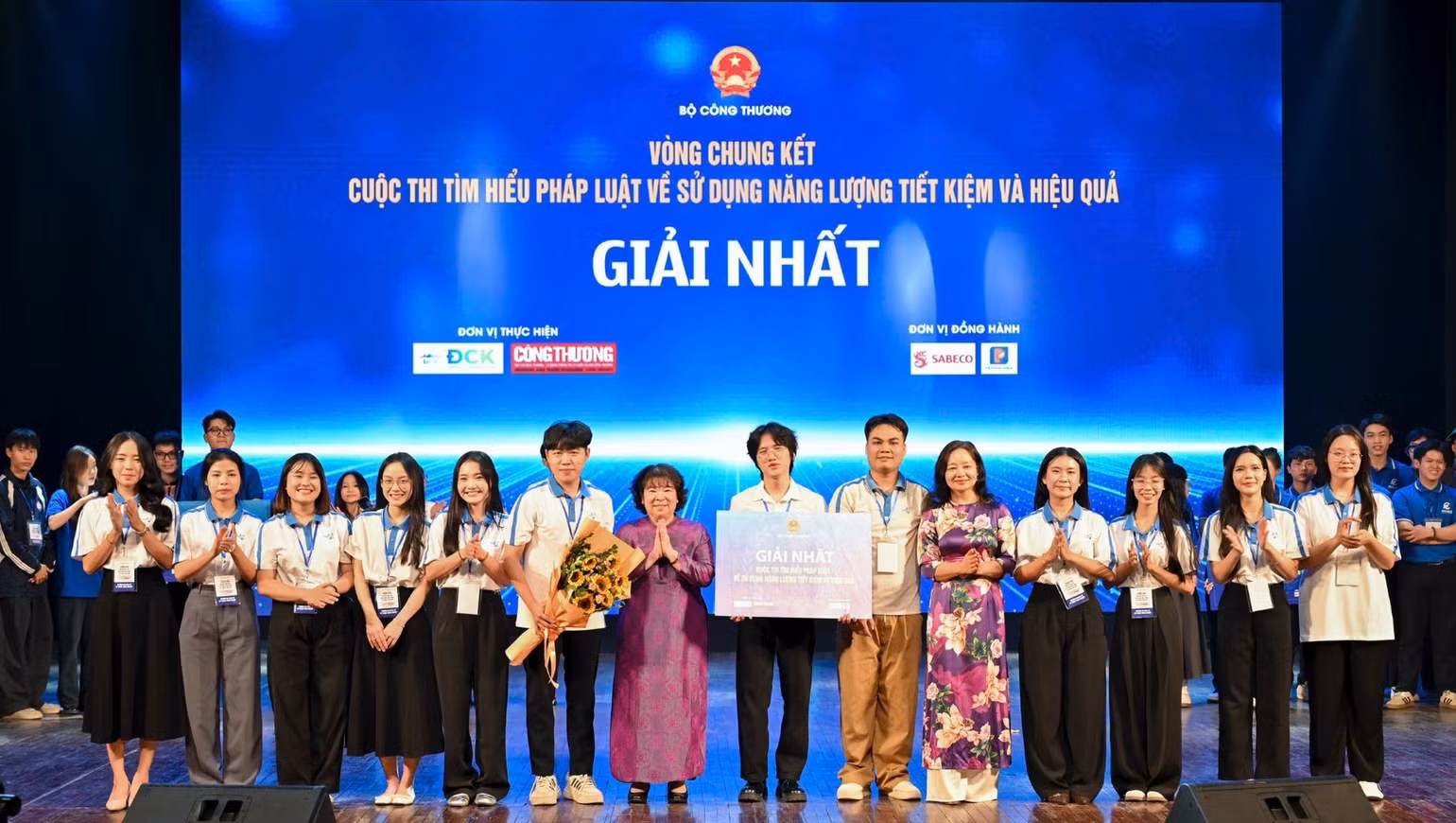 ddcb7607-b8db-4345-a626-9da1945f19d6.jpg