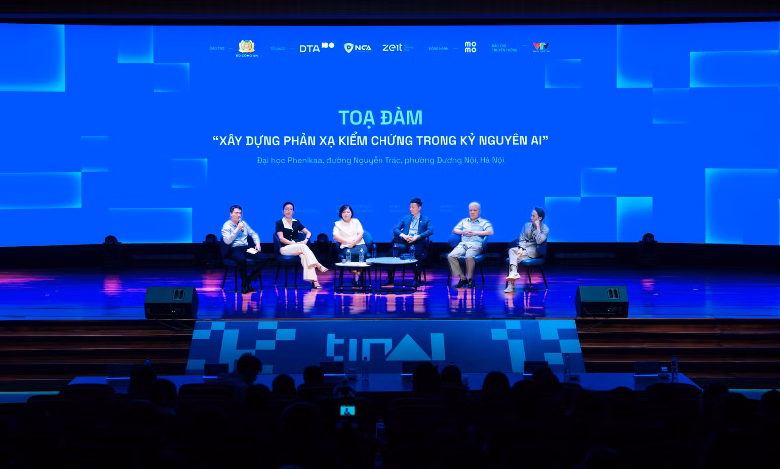 sua-anh-toa-dam-1.jpg