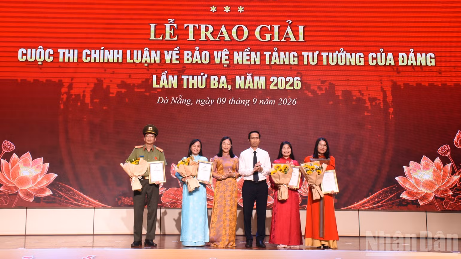 ndo_br_c-7890.jpg