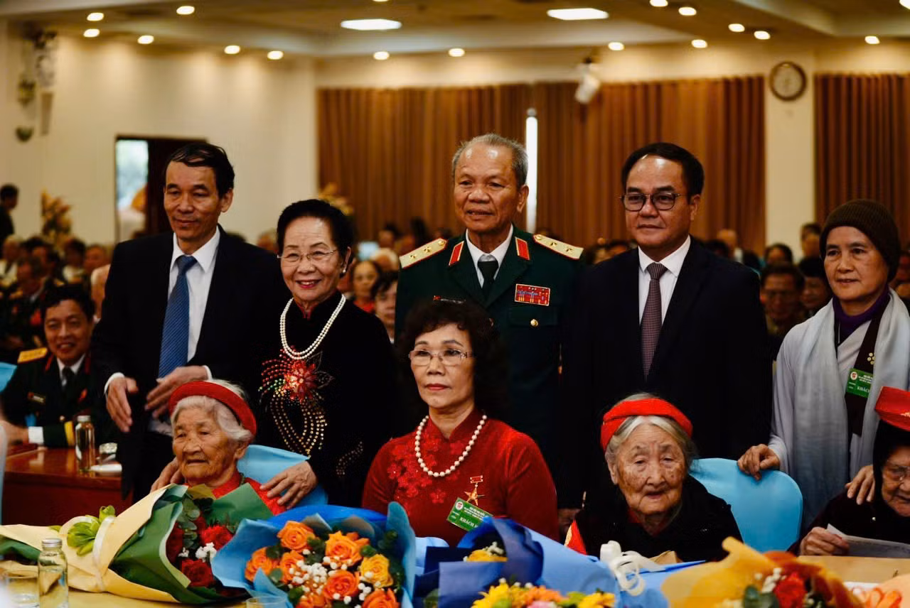 tang-qua.jpg