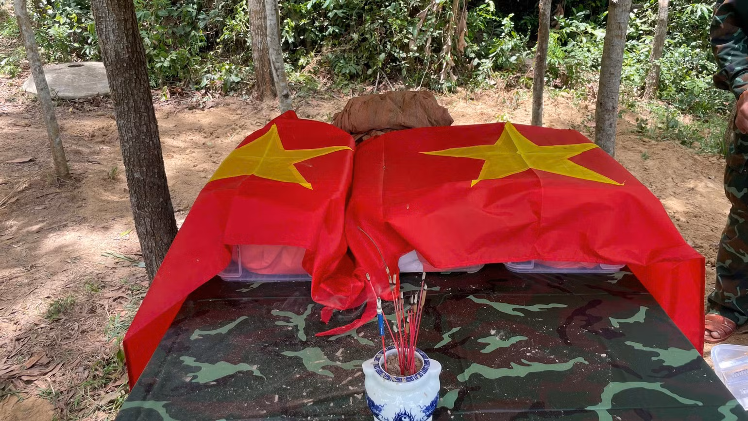 2aoboqqkxpj7wyxhmmhfzmgiyb9eui2j4ecokpdy-8066.jpg