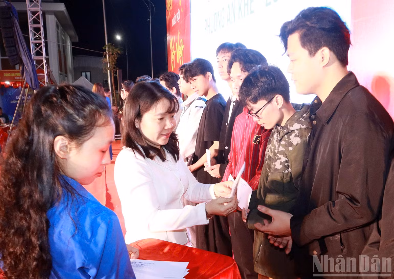 ndo_br_9076d15cb34d3d13645c.jpg