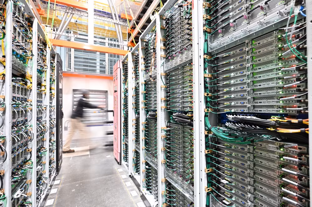 Bên trong một hạ tầng AWS Region. Ảnh: AWS.
