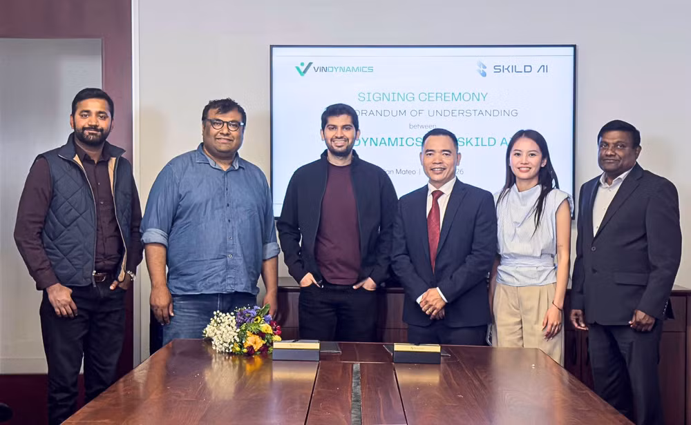 Đại diện VinDynamics và Skild AI tại lễ ký hợp tác chiến lược (MOU).