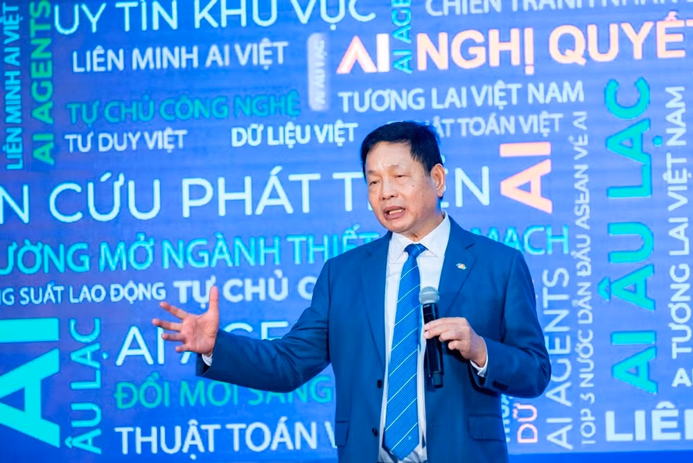 ong-truong-gia-binh-chu-tich-hdqt-fpt-06.jpg