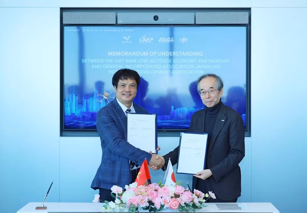 Ông Nguyễn Văn Khoa - Chủ tịch LAEP đại diện ký kết thỏa thuận hợp tác chiến lược với JUIDA.