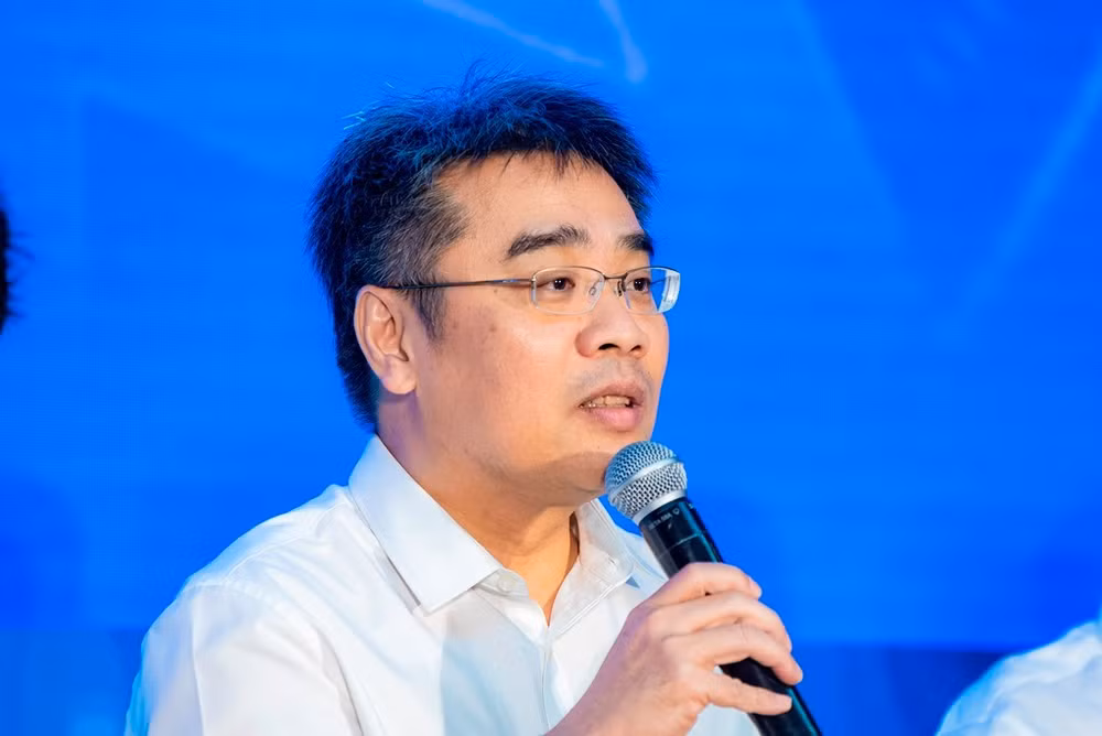 pgsts-huynh-dang-chinh-pho-giam-doc-dai-hoc-bach-khoa-ha-noi.jpg