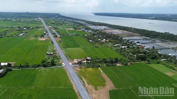 Đồng Tháp khẳng định thông tin lan truyền trên mạng xã hội tiếp tục sắp xếp đơn vị hành chính cấp xã tại địa phương trên không gian mạng là không đúng sự thật.