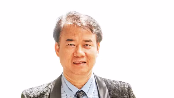 Nhạc sĩ Trần Mạnh Hùng. Ảnh: NVCC