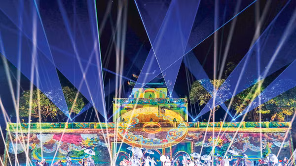 Lễ hội Văn hóa thế giới tại Hà Nội lần thứ nhất - năm 2025, hội tụ nhiều giá trị văn hóa đặc sắc của thế giới và Việt Nam. Ảnh: Khiếu Minh