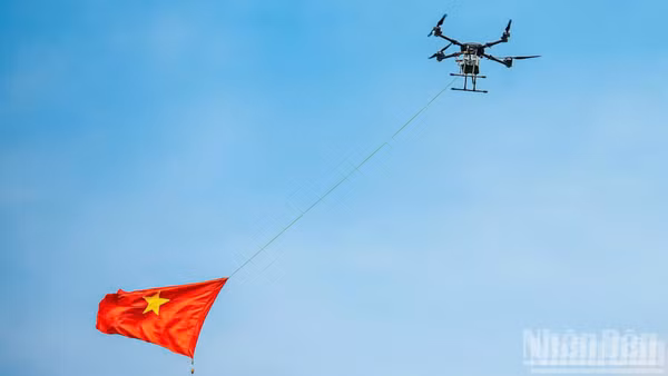 Diễn tập thực chiến bảo đảm an ninh quốc gia trên không gian tầm thấp