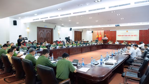 Phiên họp toàn thể lần thứ 4 Ủy ban Quốc phòng, An ninh và Đối ngoại, tháng 10/2025. (Ảnh: Quochoi.vn)