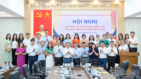 [Ảnh] Hội nghị gặp mặt và triển khai công tác thi đua, khen thưởng năm 2026 của Khối thi đua các đơn vị sự nghiệp của Ban Chấp hành Trung ương Đảng 