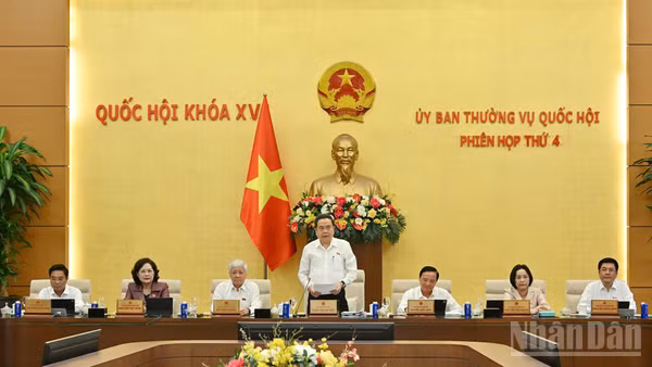 Chủ tịch Quốc hội Trần Thanh Mẫn phát biểu tại Phiên họp thứ 4 của Ủy ban Thường vụ Quốc hội (tháng 7/2026). (Ảnh: DUY LINH)