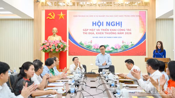 Hội nghị gặp mặt và triển khai công tác thi đua, khen thưởng năm 2026 của Khối thi đua các đơn vị sự nghiệp của Ban Chấp hành Trung ương Đảng. (Ảnh: THẾ ĐẠI)