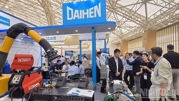 Muốn tham gia sâu hơn vào chuỗi giá trị toàn cầu, doanh nghiệp cần xây dựng hệ sinh thái liên kết giữa doanh nghiệp FDI và doanh nghiệp trong nước. (Ảnh: KIM DUNG)