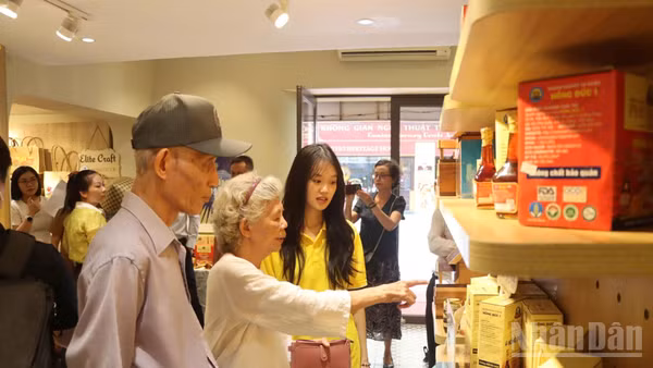 Chương trình thu hút người dân Thủ đô mua sắm. 
