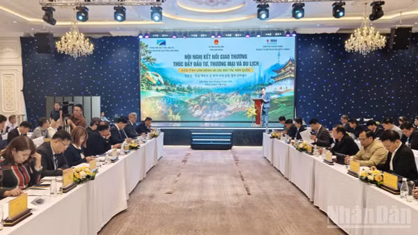 Quang cảnh Hội nghị kết nối giao thương giữa tỉnh Lâm Đồng và các đối tác Hàn Quốc.