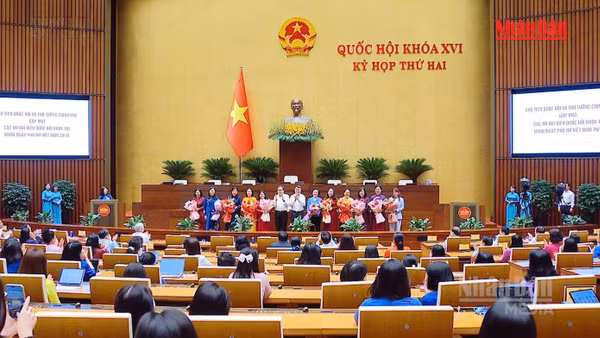 [Video] Phát huy bản lĩnh, trí tuệ phụ nữ trong kỷ nguyên vươn mình của dân tộc