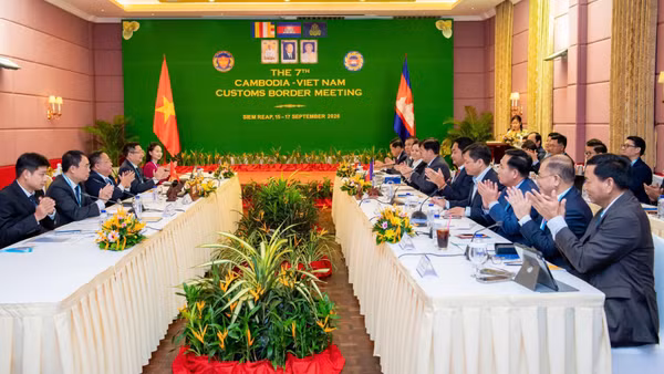 Toàn cảnh Hội nghị Hải quan biên giới Việt Nam-Campuchia lần thứ 7 tổ chức tại tỉnh Xiêm Riệp, Campuchia. (Ảnh: CHQ)
