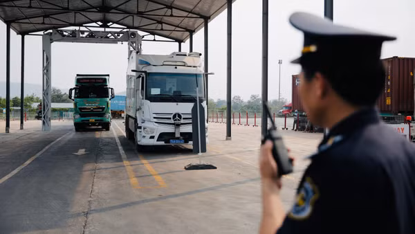 Rút ngắn thời gian thông quan giúp doanh nghiệp tiết giảm chi phí và nâng cao hiệu quả hoạt động. (Ảnh: CHQ)