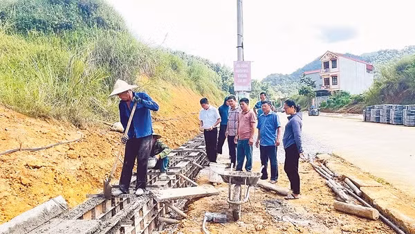 Ban Thanh tra nhân dân phát huy hiệu quả trong giám sát thi công các công trình dân sinh. 