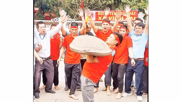 Đội tuyển Pháo đất xã Vĩnh Lại tham gia thi đấu tại Liên hoan Pháo đất thành phố Hải Phòng năm 2026. 