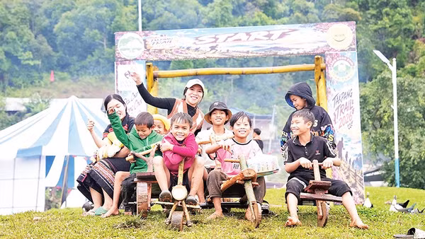 Tak Pang vào hội mùa vàng 