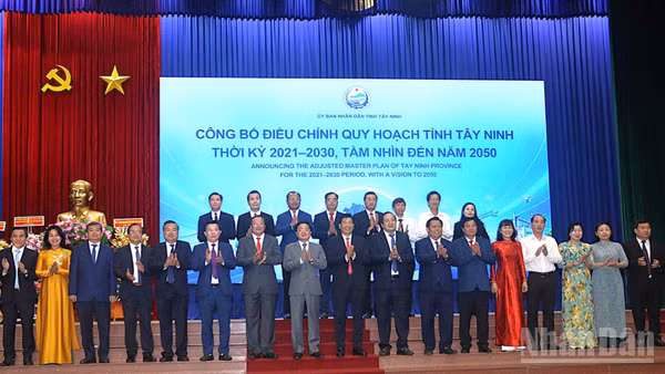 Tây Ninh đã công bố điều chỉnh Quy hoạch tỉnh Tây Ninh thời kỳ 2021-2030, tầm nhìn đến năm 2050 là mở rộng không gian phát triển, tăng cường liên kết vùng, phát huy tiềm năng, lợi thế địa phương. (Ảnh: THANH PHONG)
