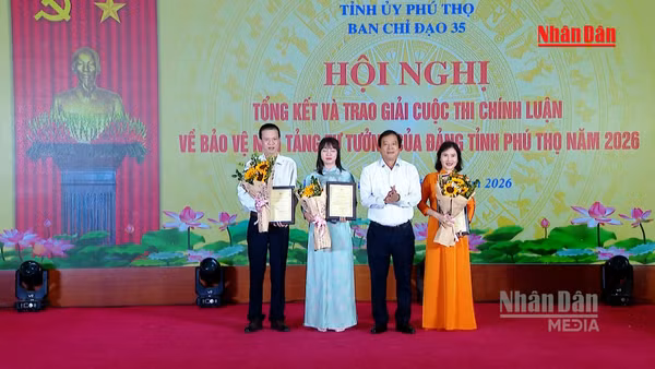[Video] Phú Thọ trao giải Cuộc thi chính luận bảo vệ nền tảng tư tưởng của Đảng