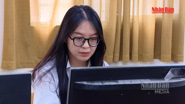 [Video] Trường THCS, THPT có thể kiểm tra định kỳ trên máy tính