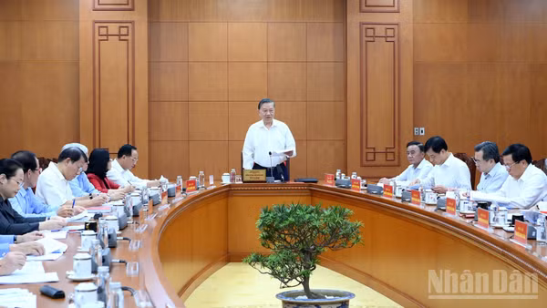 Toàn cảnh cuộc làm việc. (Ảnh: ĐĂNG KHOA)