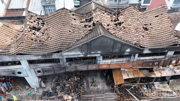 Phạm vi phá dỡ đoạn giữa công trình nhà lồng Chợ Biên Hòa dài 38m, rộng 12,7m.